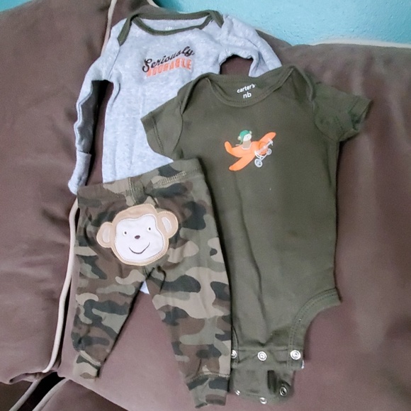 Carter's Other - 4/$16 MUST BUNDLE 4 ITEMS Carters 3 Piece Set